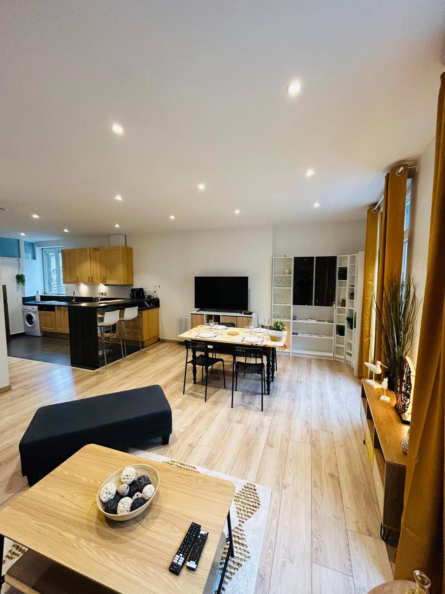L'etape Des Sacres Apartment