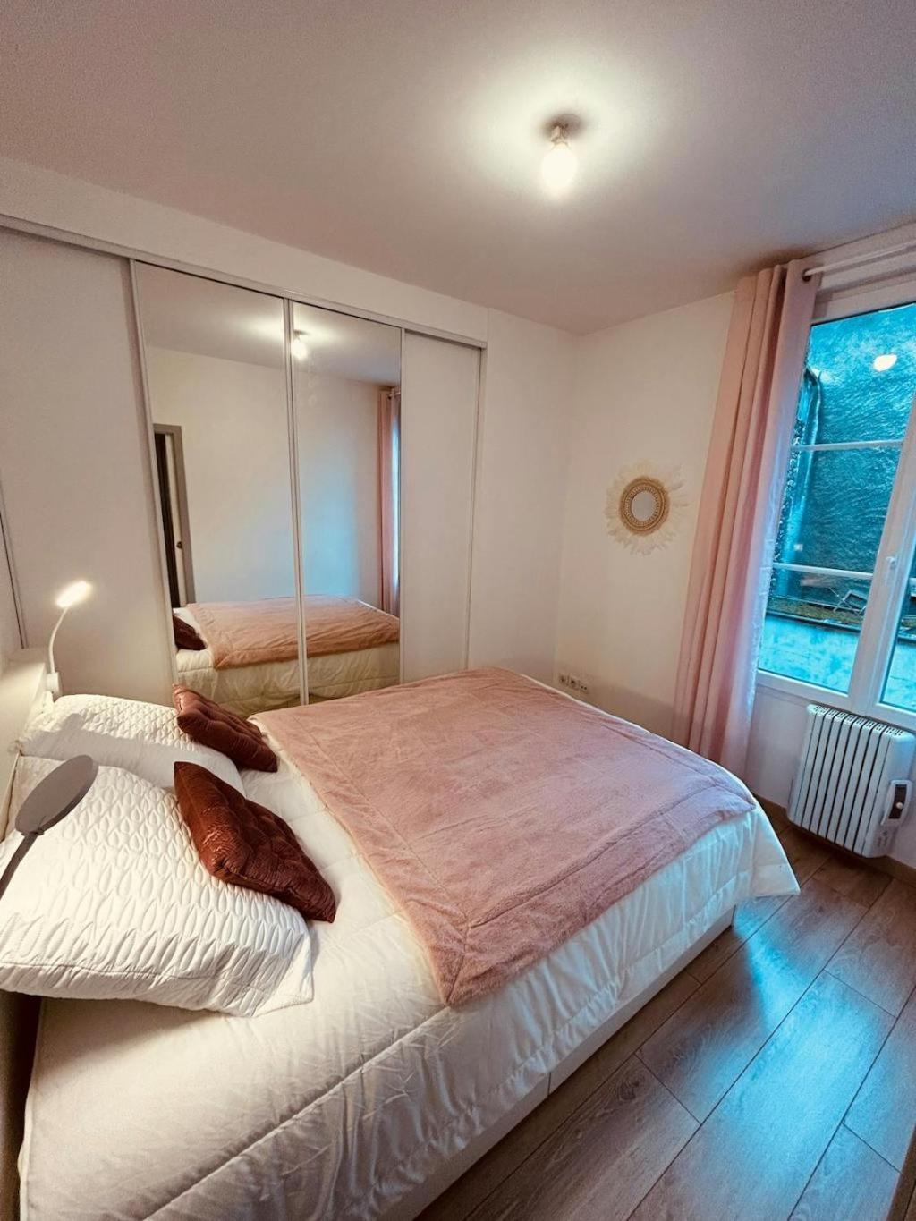 L'etape Des Sacres Apartment